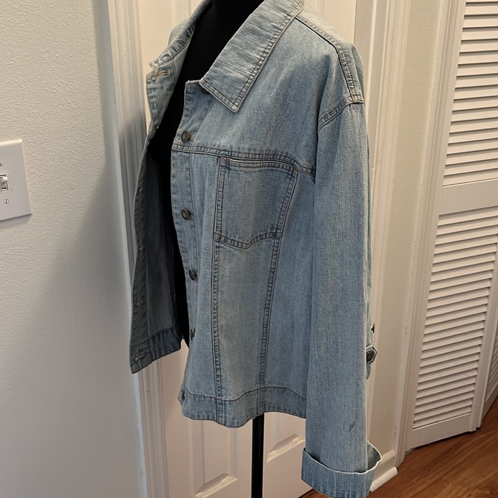 Chico’s 3 denim jean jacket - Picture 4 of 7